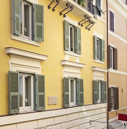 Garibaldi Suites Piazza Di Spagna Рим Екстер'єр фото