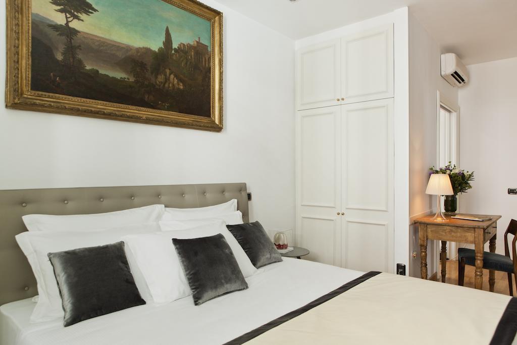 Garibaldi Suites Piazza Di Spagna Рим Екстер'єр фото