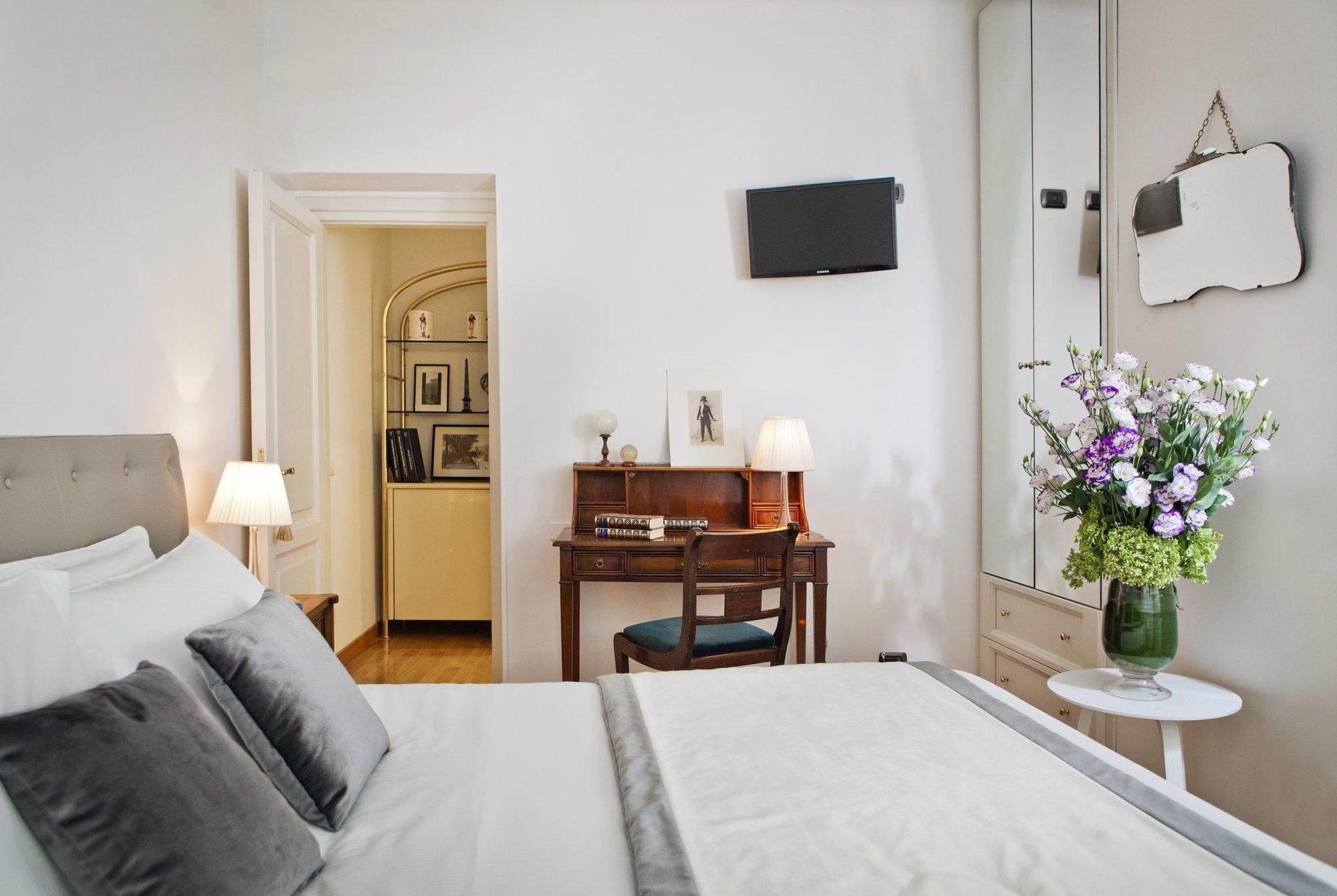 Garibaldi Suites Piazza Di Spagna Рим Екстер'єр фото